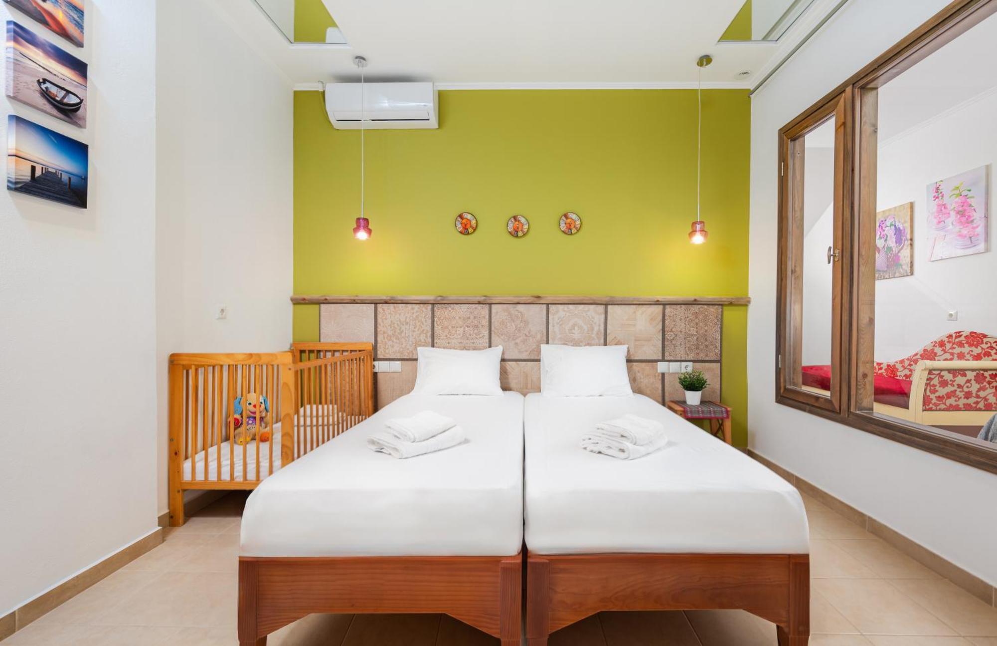 More Crete Village House Koutouloufari - New Outdoor Pool - 6 Guests 赫索尼索斯 外观 照片